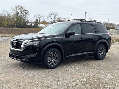New 2025 Nissan Pathfinder SV