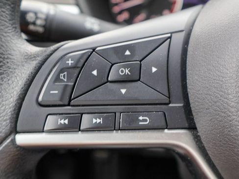 Used 2025 Nissan Altima 2.5 SV FWD image 12
