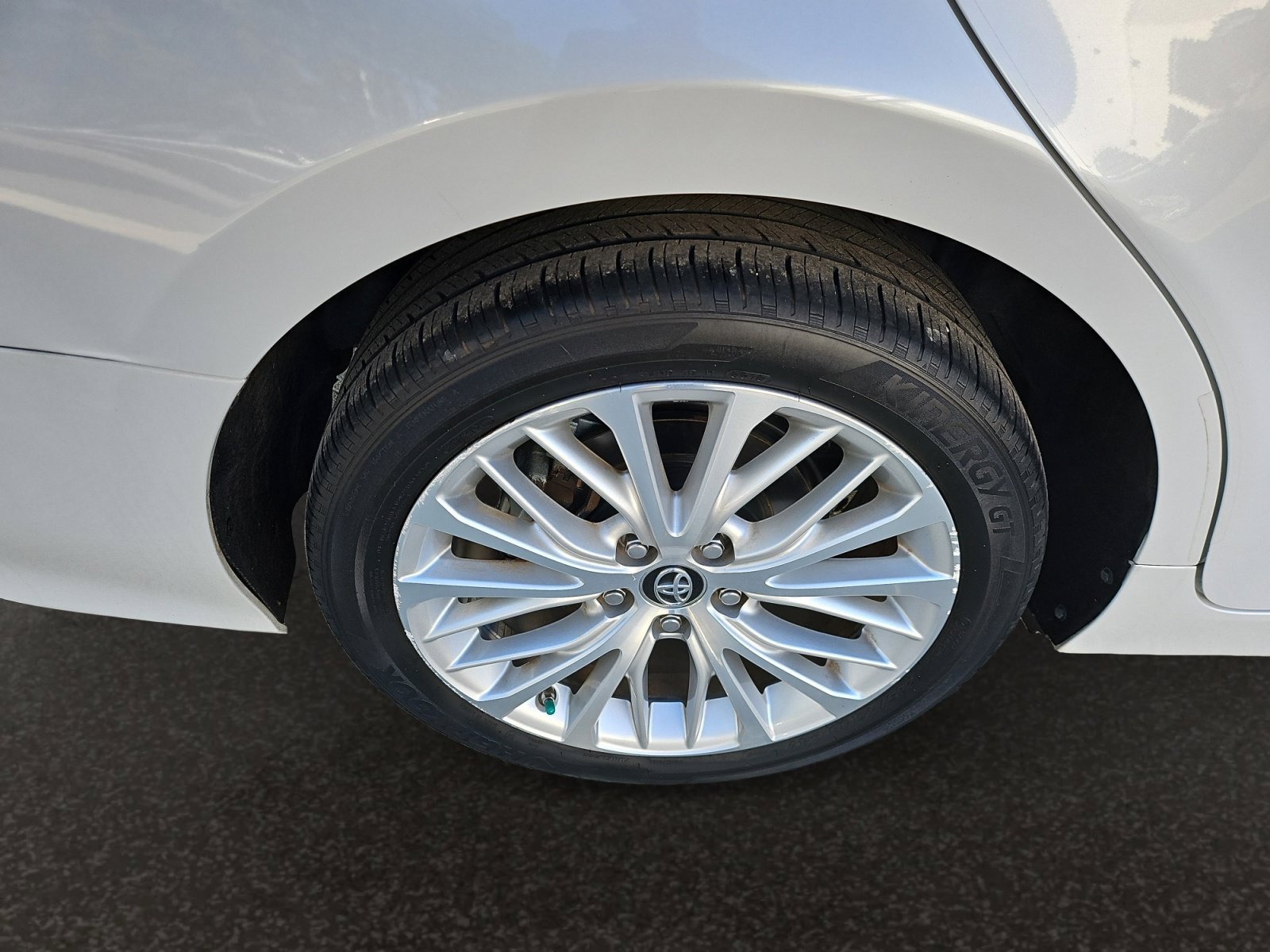 Used 2019 Toyota Camry XLE FWD image 41