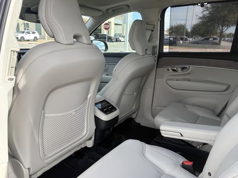 New 2026 Volvo XC90 B6 Ultra w/ Protection Package Premier image 23