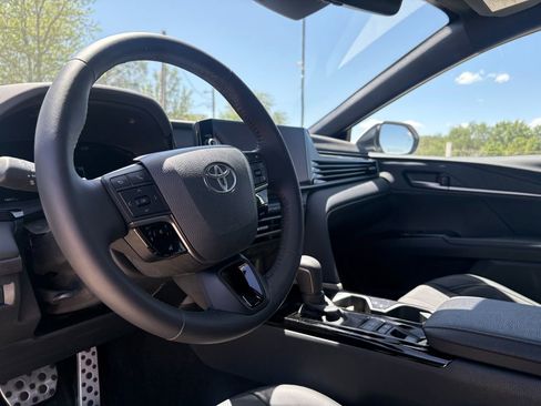 Used 2026 Toyota Camry XSE AWD/4WD image 12