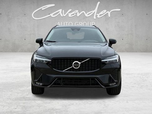 Used 2024 Volvo XC60 B5 Plus AWD/4WD image 18