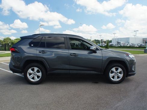 Used 2021 Toyota RAV4 XLE FWD image 20