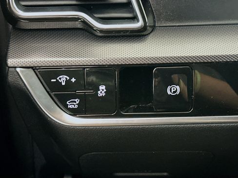 Used 2024 Kia Sportage SX FWD image 17