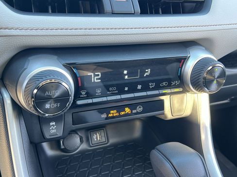 New 2025 Toyota RAV4 XLE image 15