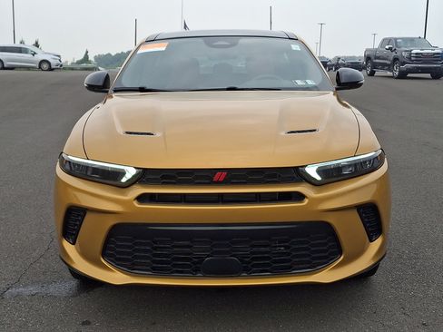 Certified 2024 Dodge Hornet R/T Plus w/ R/T Blacktop Package AWD/4WD image 2