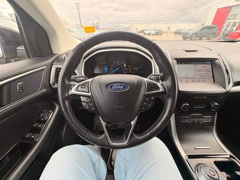 Used 2019 Ford Edge SEL w/ Equipment Group 201A AWD/4WD image 17