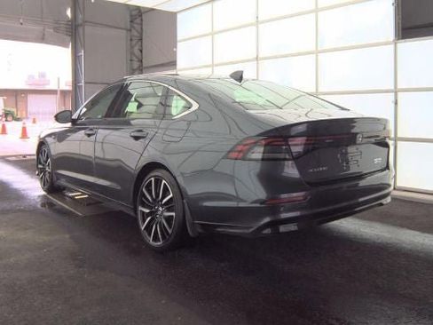 Used 2025 Honda Accord Touring image 6