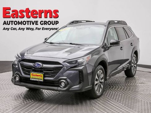 Used 2023 Subaru Outback Limited AWD/4WD image 1
