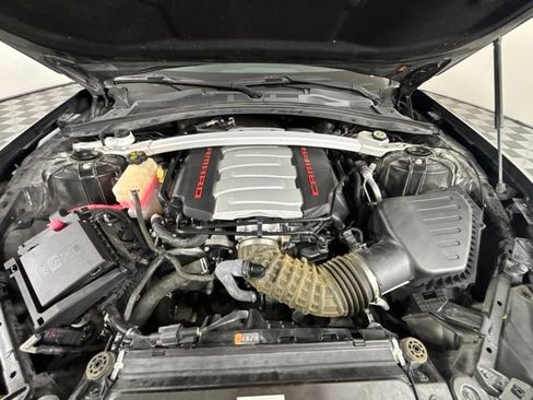 Used 2018 Chevrolet Camaro SS RWD image 27