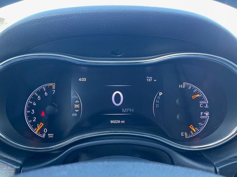 Used 2018 Jeep Grand Cherokee Altitude image 22