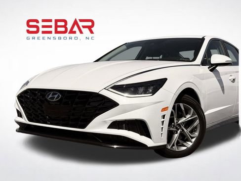 Used 2023 Hyundai Sonata SEL w/ Preferred Accessory Package FWD image 2