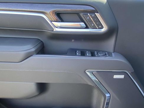 New 2025 Chevrolet Silverado 2500 LTZ w/ LTZ Plus Package AWD/4WD image 19
