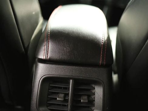 Used 2019 Jeep Cherokee Trailhawk image 35