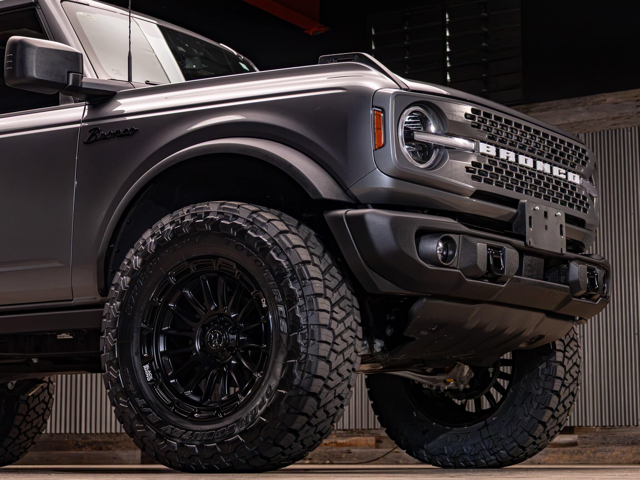 Used 2025 Ford Bronco Badlands AWD/4WD image 13