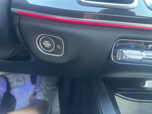 Used 2022 Mercedes-Benz GLE 450 4MATIC image 29