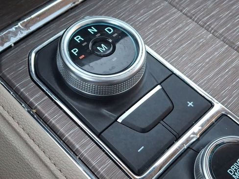 Certified 2023 Ford Expedition Limited image 18