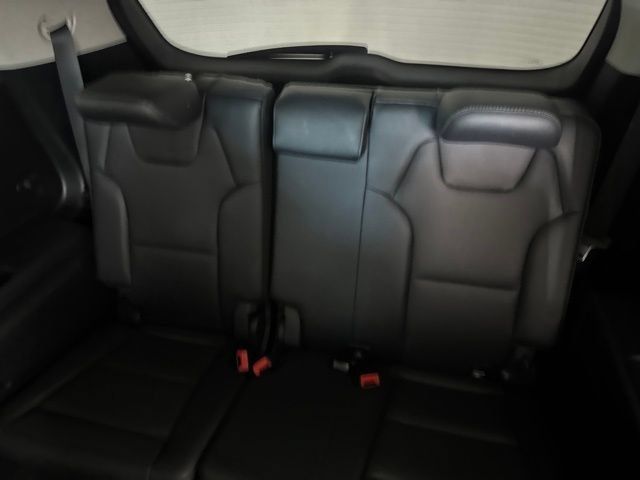 Certified 2024 Kia Telluride EX w/ EX Captain's Chair Package AWD/4WD image 28