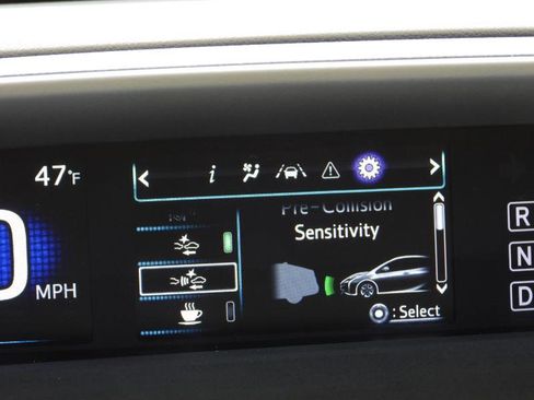 Used 2017 Toyota Prius Two image 51