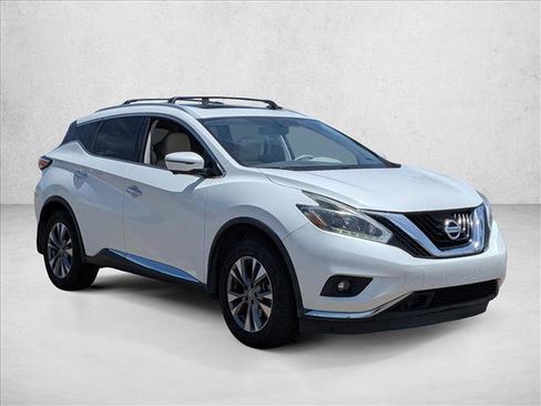 Used 2018 Nissan Murano SL w/ Moonroof Package FWD image 3
