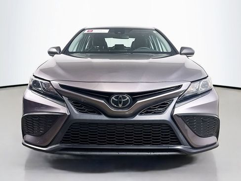 Certified 2022 Toyota Camry SE FWD image 2