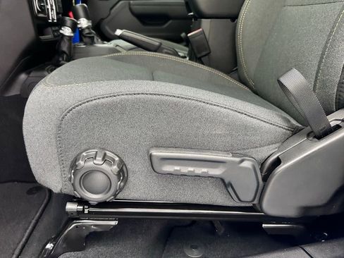 New 2025 Jeep Gladiator Sport image 14