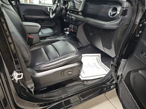 Used 2024 Jeep Wrangler Unlimited Sahara w/ Technology Group image 6