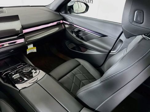 New 2027 BMW 550e xDrive w/ Premium Package AWD/4WD image 25