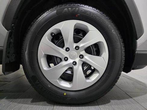 Used 2023 Toyota RAV4 LE AWD/4WD image 25