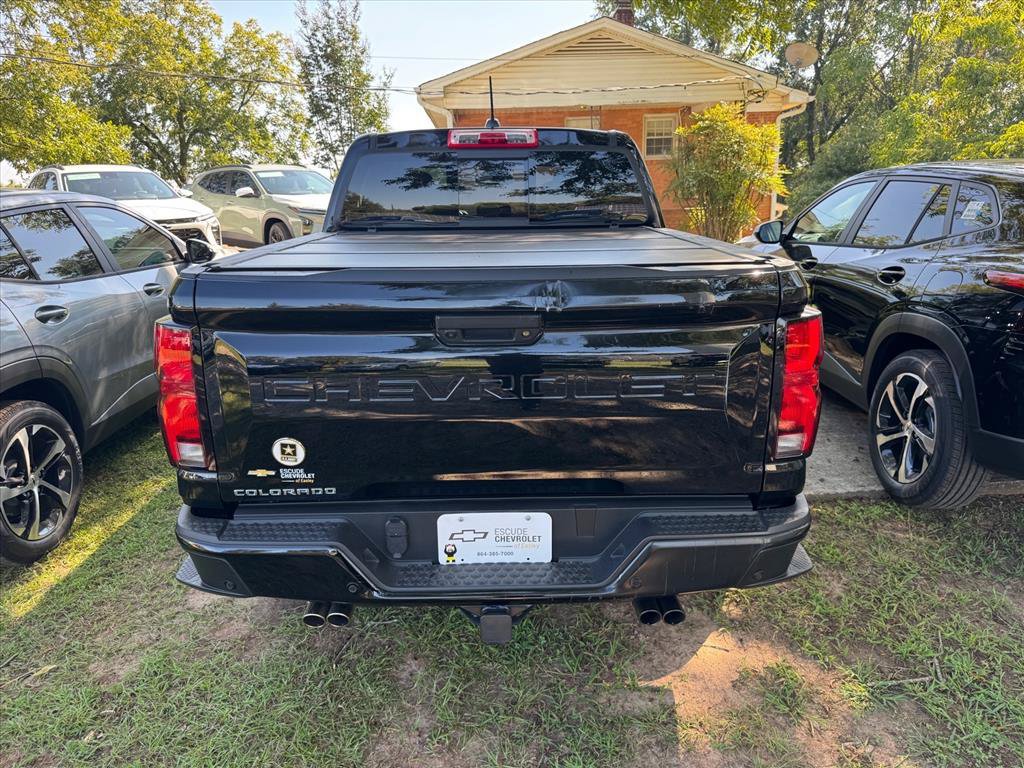Used 2025 Chevrolet Colorado Z71 w/ Z71 Convenience Package 2 AWD/4WD image 6