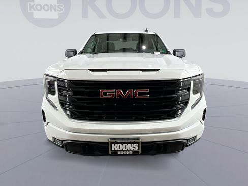 Used 2024 GMC Sierra 1500 Elevation image 11