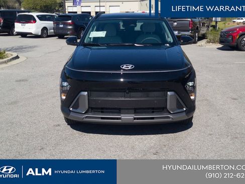 New 2026 Hyundai Kona Limited FWD image 3