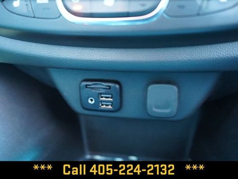 Used 2023 Chevrolet Traverse Premier AWD/4WD image 42
