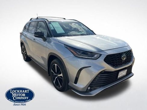 Used 2021 Toyota Highlander XSE image 8