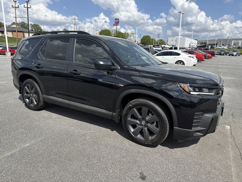 New 2026 Honda Pilot Sport image 2