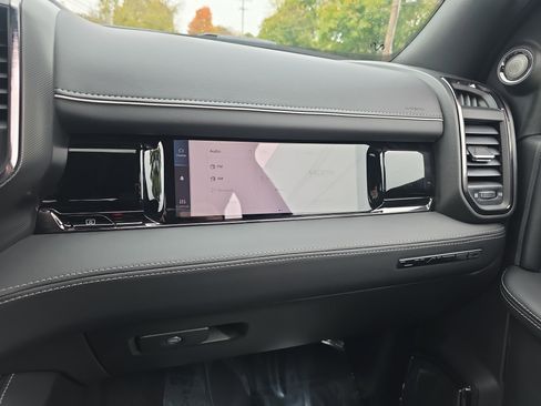 New 2026 RAM 2500 Limited AWD/4WD image 6