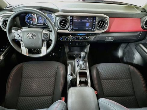 Certified 2023 Toyota Tacoma SR5 AWD/4WD image 23