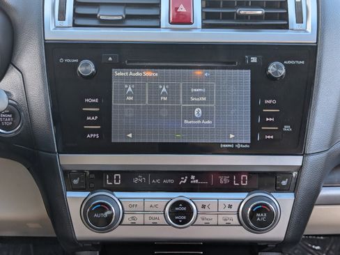 Used 2015 Subaru Outback 3.6R Limited image 20