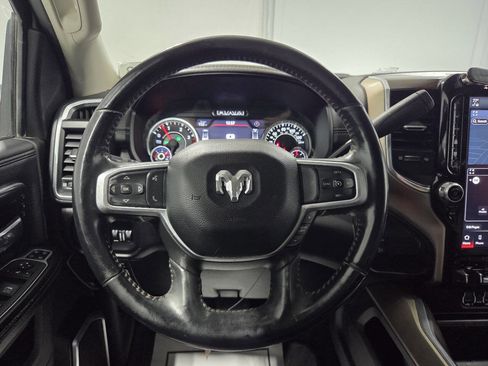 Used 2023 RAM 2500 Laramie AWD/4WD image 11