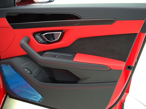 Used 2022 Lamborghini Urus image 61