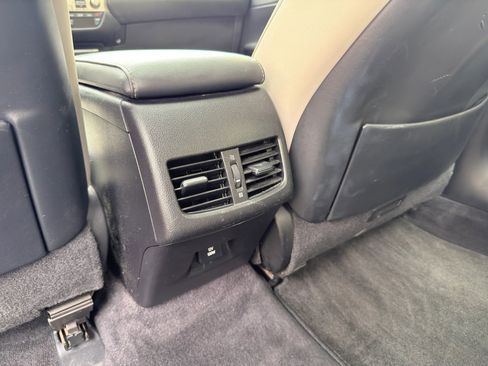 Used 2015 Lexus ES 350 w/ Luxury Package image 29