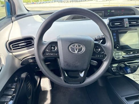 Used 2019 Toyota Prius LE FWD image 11