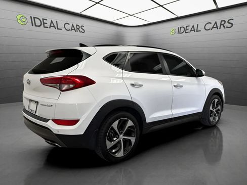 Used 2016 Hyundai Tucson Limited w/ Option Group 03 FWD image 5