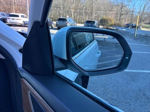 Certified 2024 Volkswagen Atlas SE image 38