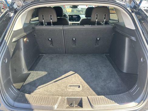 Certified 2024 Chevrolet Trax LS image 32