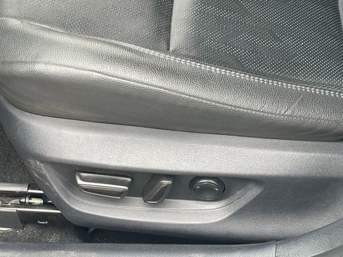 Used 2025 Toyota Camry XSE FWD image 5