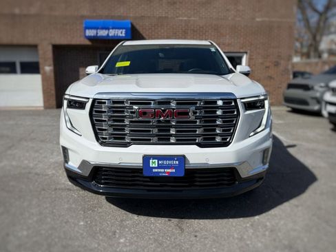 Used 2025 GMC Acadia Denali w/ Super Cruise Package FWD image 2