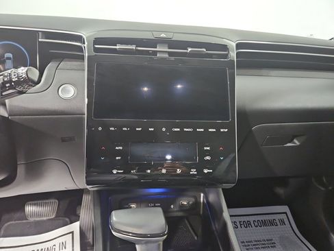 Certified 2024 Hyundai Tucson SEL w/ Convenience Package AWD/4WD image 19