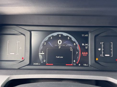 Used 2025 Toyota Tacoma SR5 image 21