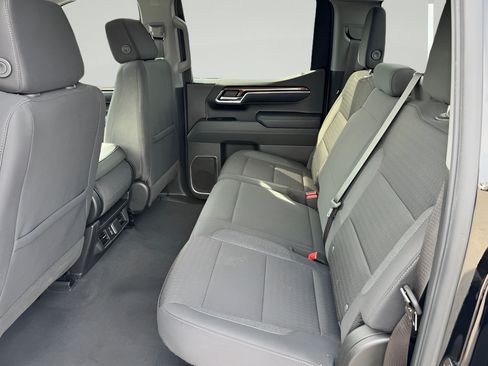 Used 2024 Chevrolet Silverado 1500 LT AWD/4WD image 31
